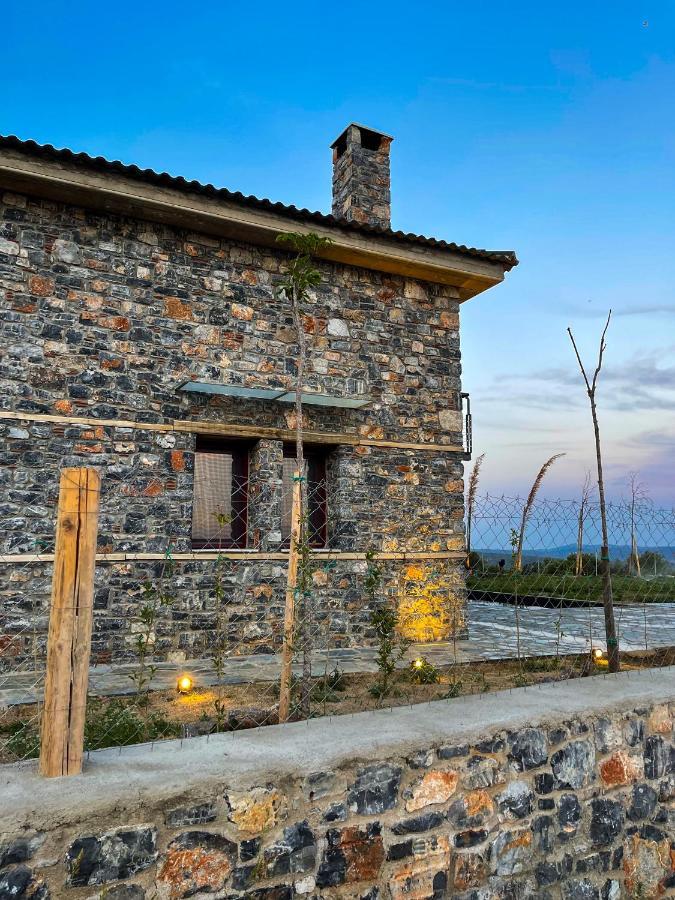 Modern Stone Villas With Swimming Pool Alivérion Exterior foto